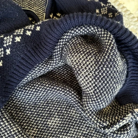 Aerie Navy LOVE Sweater - Picture 10 of 10